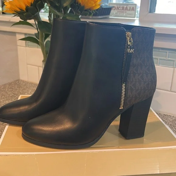 Michael Kors Black and Brown Signature Women's Britt Heeled Ankle Boots - Picture 4 of 7